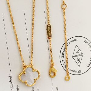 ヴァンクリーフ 白蝶貝 交換