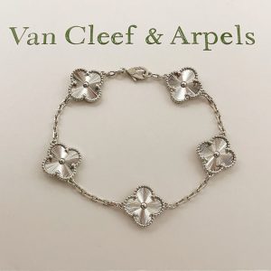 ヴァンクリーフ ギヨシェ ホワイトゴールド