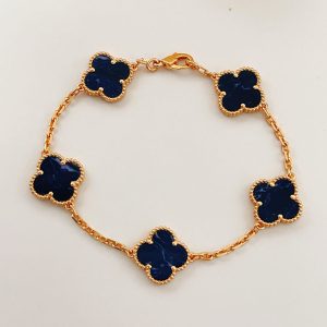 ヴァン クリーフ ブレスレット 値段