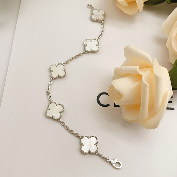 最高級ヴァンクリーフスーパーコピー ヴィンテージ アルハンブラ ブレスレット 5P ホワイトゴールド マザー オブ パール 2628849 ヴァンクリーフ ブレスレット アルハンブラ - 画像 (4)