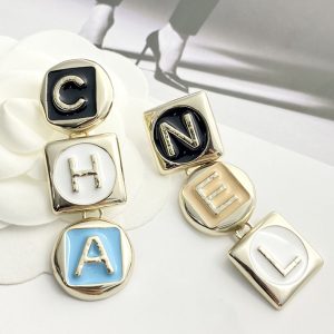 シャネル ピアス 安い