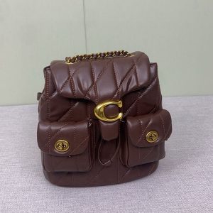 コーチ リュック 公式