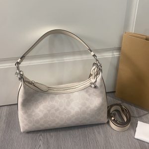 コーチ バッグ 斜 めがけ アウトレット