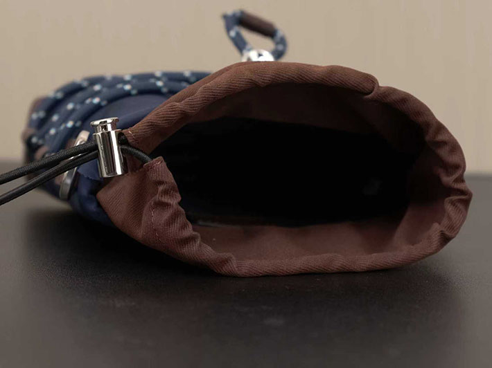 プラダ PRADA スピードロック Re-Nylon レザー スマートフォンケース ネイビー 2ZT079_2HE1_F0008 プラダ スマホショルダー 公式 - 画像 (2)