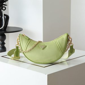 レディース プラダ バッグ ナイロン