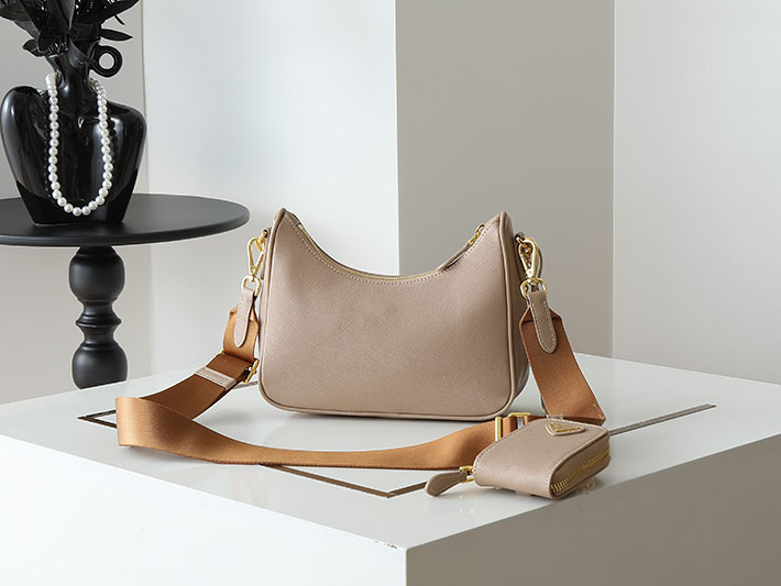 プラダ バッグ レディース PRADA Re-Edition 2005 サフィアーノレザー バッグ カメオベージュ 1BH204_NZV_F0MUH プラダ バッグ アウトレット - 画像 (8)