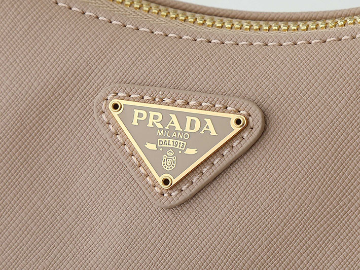プラダ バッグ レディース PRADA Re-Edition 2005 サフィアーノレザー バッグ カメオベージュ 1BH204_NZV_F0MUH プラダ バッグ アウトレット - 画像 (6)