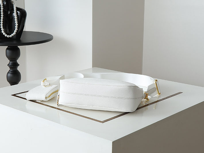 プラダ バッグ レディース PRADA Re-Edition 2005 サフィアーノレザー バッグ ホワイト 1BH204_NZV_F0CHZ レディース プラダ バッグ - 画像 (7)