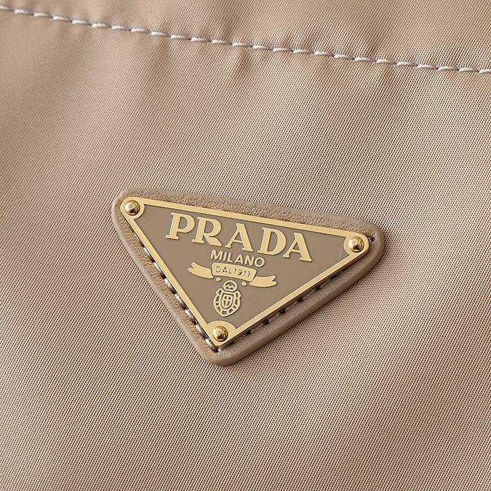 最高級プラダスーパーコピー PRADA マリナースモール Re-Nylon バケットバッグ キャメルブラウン 1BE082_2HG8_F0040 プラダ バッグ 新作 - 画像 (4)