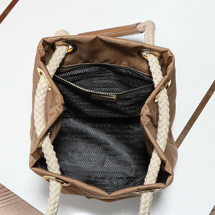 最高級プラダスーパーコピー PRADA マリナースモール Re-Nylon バケットバッグ ブランデー 1BE082_2HG8_F0134 プラダ バッグ トート - 画像 (5)