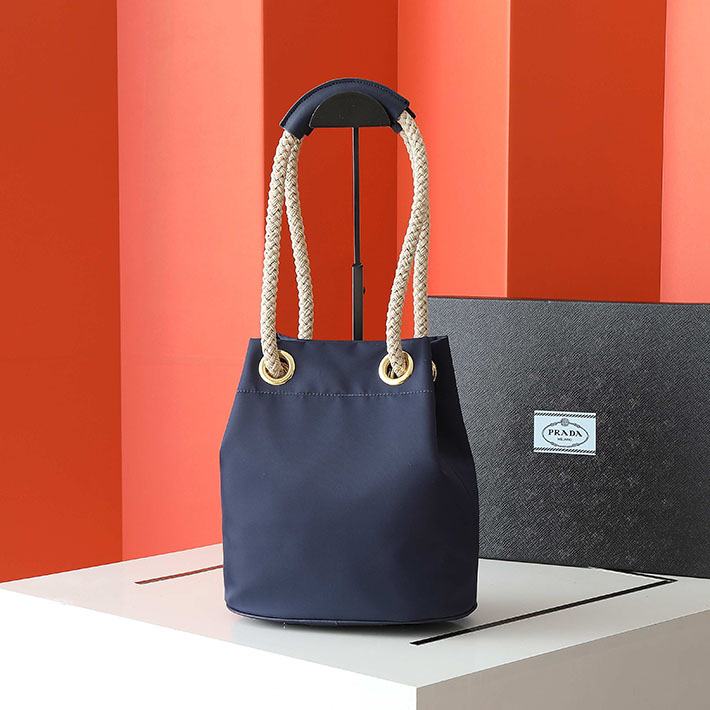 最高級プラダスーパーコピー PRADA マリナースモール Re-Nylon バケットバッグ バルティックブルー 1BE082_2HG8_F0216 プラダ バッグ ナイロン - 画像 (9)