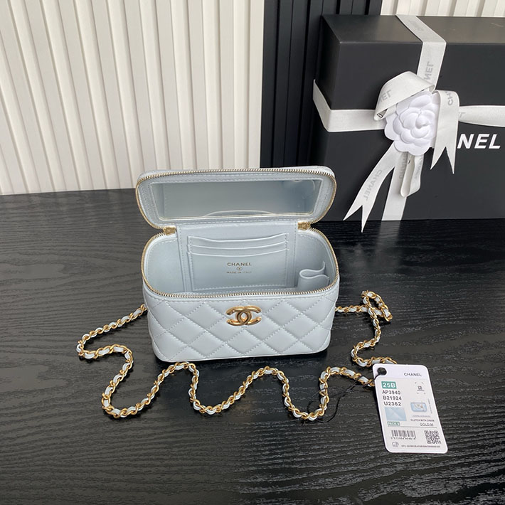 シャネル 新作バッグ 2026 CHANEL チェーンショルダーバッグ マトラッセ ココマーク ライトブルー 2629982 シャネル バッグ アウトレット - 画像 (3)