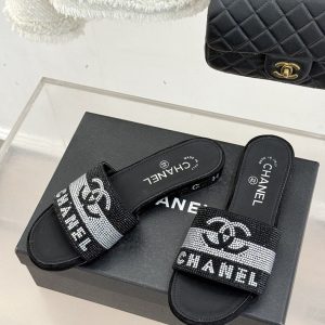 シャネル サンダル 公式