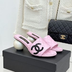 シャネル サンダル 新作