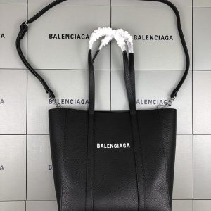 バレンシアガ トートバッグ 人気