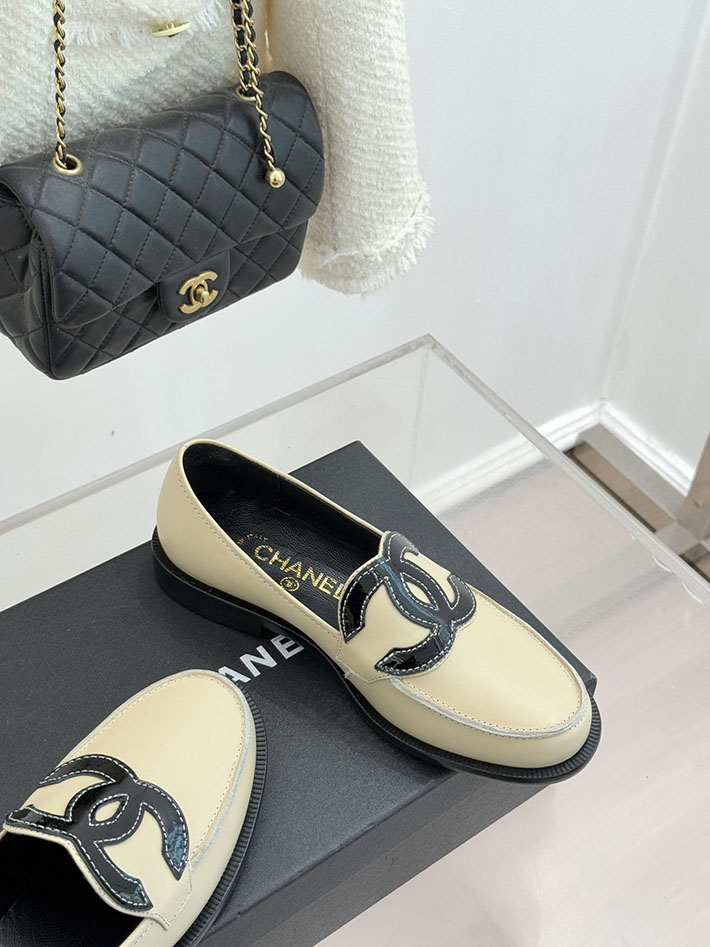 最高級シャネルスーパーコピー CHANEL 2026年 新作 ココマーク ローファー シューズ 靴 ベージュ 2631072 シャネル ローファー 公式 - 画像 (6)