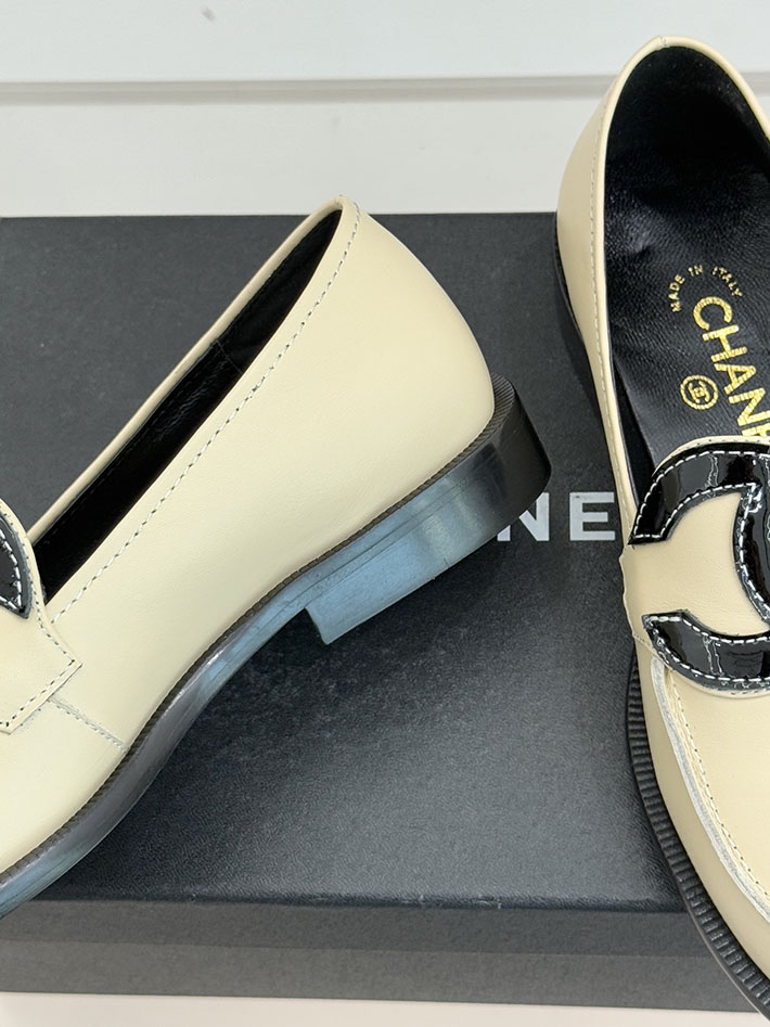 最高級シャネルスーパーコピー CHANEL 2026年 新作 ココマーク ローファー シューズ 靴 ベージュ 2631072 シャネル ローファー 公式 - 画像 (5)