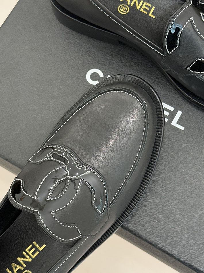 最高級シャネルスーパーコピー CHANEL 2026年 新作 ココマーク ローファー シューズ 靴 ブラック 2631073 シャネル ローファー レディース - 画像 (2)