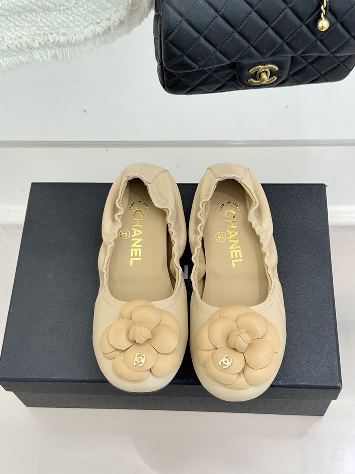 最高級シャネルスーパーコピー CHANEL カメリア パンプス バレエシューズ フラットシューズ ベージュ 2631075 シャネル バレリーナ ベージュ - 画像 (8)