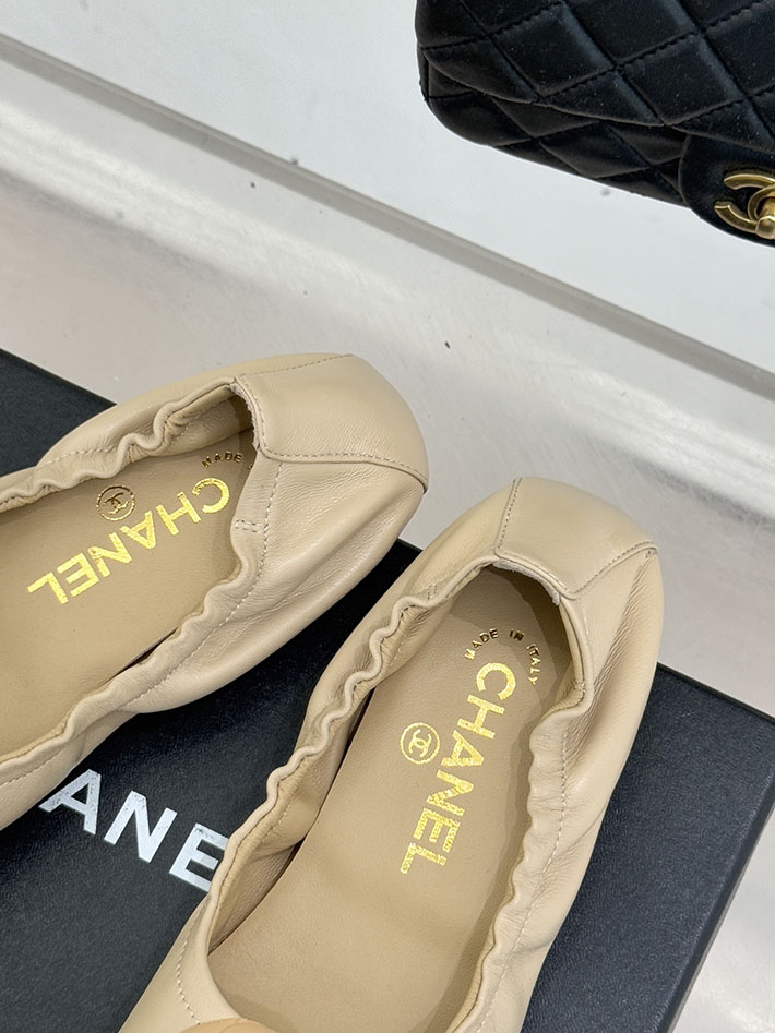 最高級シャネルスーパーコピー CHANEL カメリア パンプス バレエシューズ フラットシューズ ベージュ 2631075 シャネル バレリーナ ベージュ - 画像 (4)