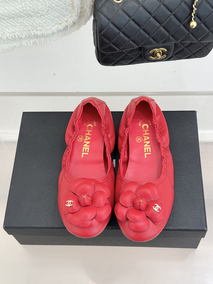 最高級シャネルスーパーコピー CHANEL カメリア パンプス バレエシューズ フラットシューズ レッド 2631076 シャネル バレエシューズ 人気 - 画像 (8)