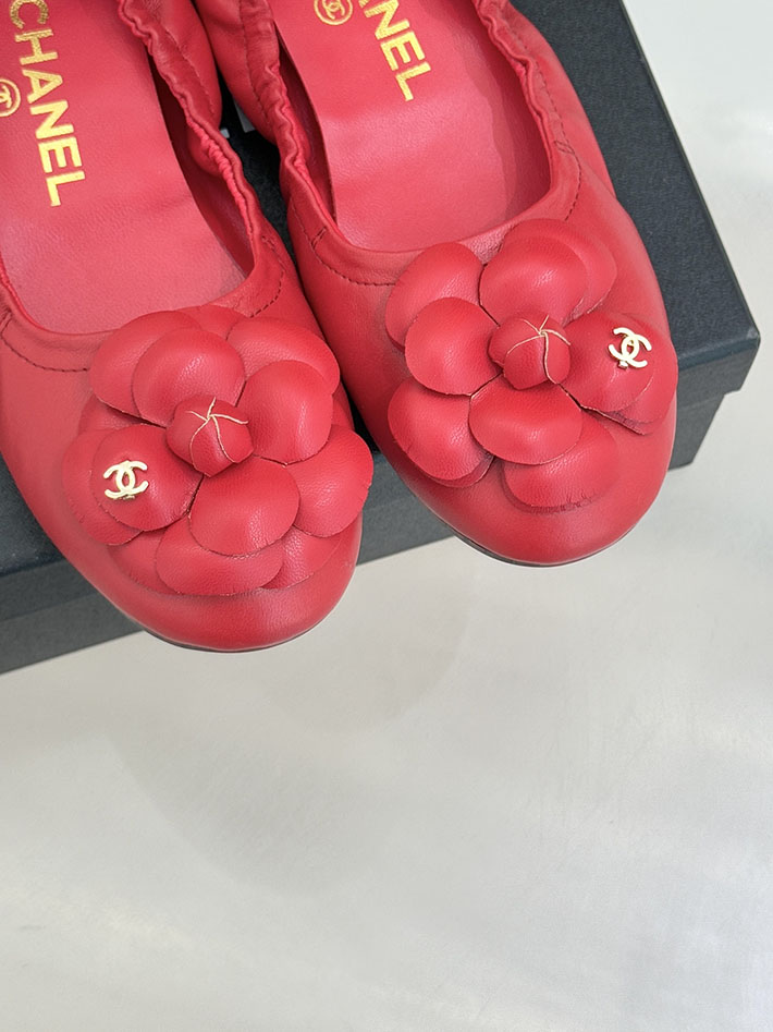 最高級シャネルスーパーコピー CHANEL カメリア パンプス バレエシューズ フラットシューズ レッド 2631076 シャネル バレエシューズ 人気 - 画像 (5)