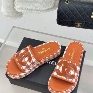 シャネル風サンダル