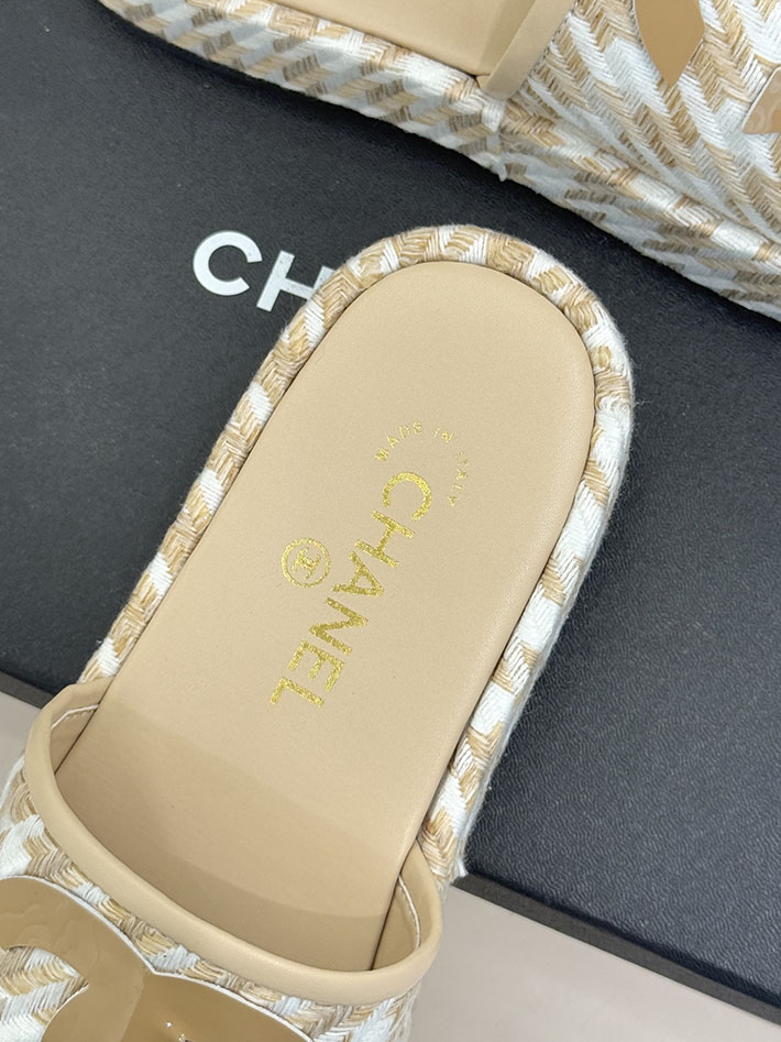 最高級シャネルスーパーコピー CHANEL 厚底 ココマーク サンダル 人気ブランド レディース ベージュ 2631081 シャネル 靴 セール - 画像 (4)