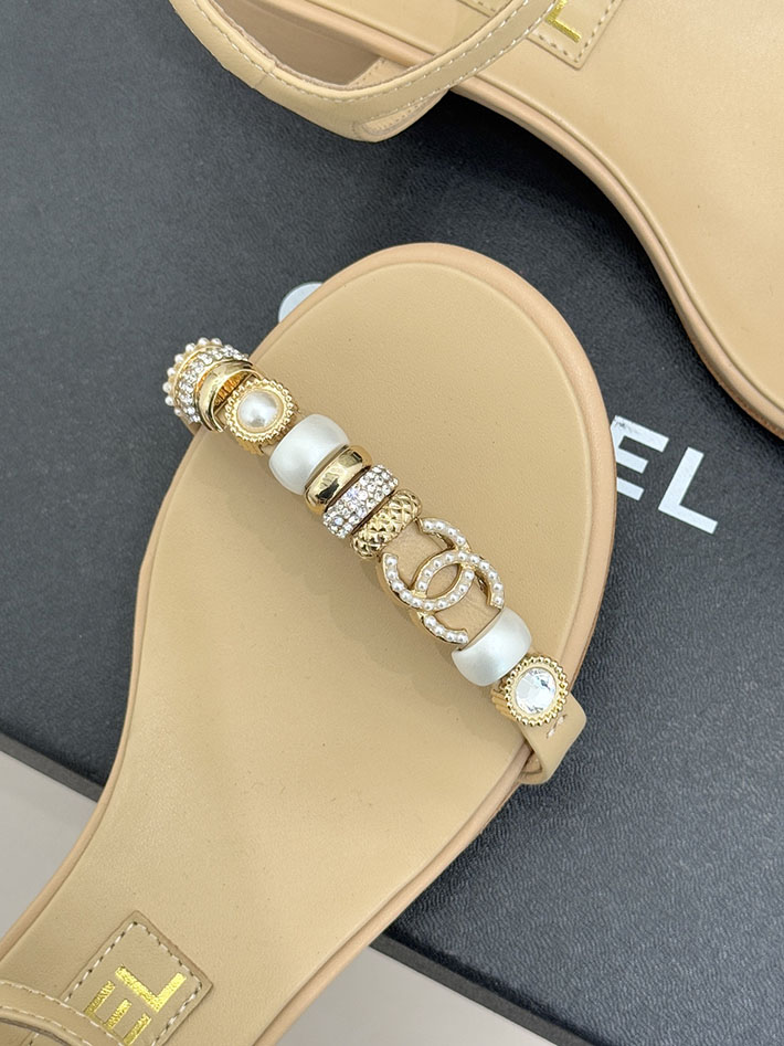 最高級シャネルスーパーコピー CHANEL ラインストーンロゴヒール サンダル 靴 スウェード ベージュ 2631084 シャネル 靴 アウトレット - 画像 (5)