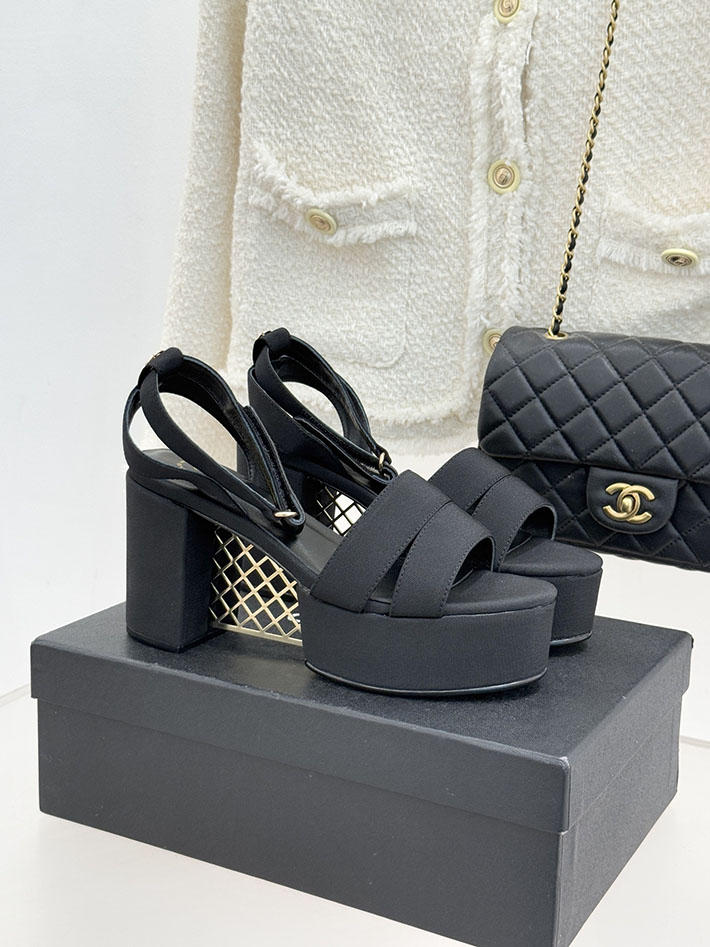 シャネル サンダル 公式