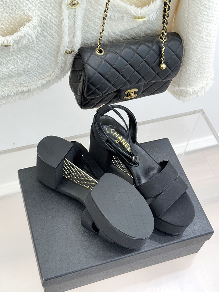 最高級シャネルスーパーコピー CHANEL シースルー スポーツ サンダル 厚底 レディース ブラック 2631087 シャネル サンダル 公式 - 画像 (4)