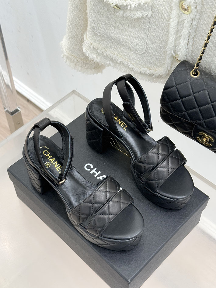 最高級シャネルスーパーコピー CHANEL シースルー スポーツ サンダル 厚底 レディース ブラック 2631090 シャネル サンダル 定価 - 画像 (8)