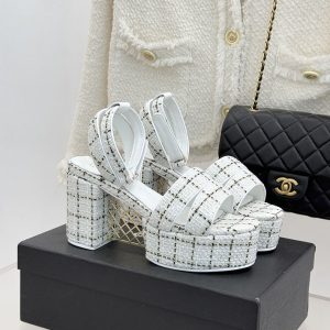 シャネル サンダル 白