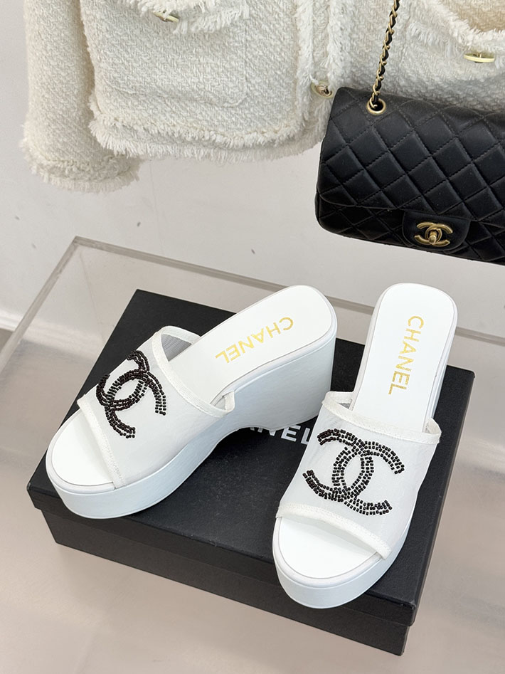 最高級シャネルスーパーコピー CHANEL CCロゴ サンダル 厚底 レディース ココマーク 靴 ホワイト 2631100 シャネル サンダル 厚底 - 画像 (9)