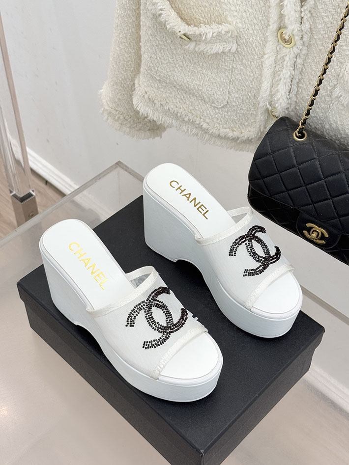 最高級シャネルスーパーコピー CHANEL CCロゴ サンダル 厚底 レディース ココマーク 靴 ホワイト 2631100 シャネル サンダル 厚底 - 画像 (8)