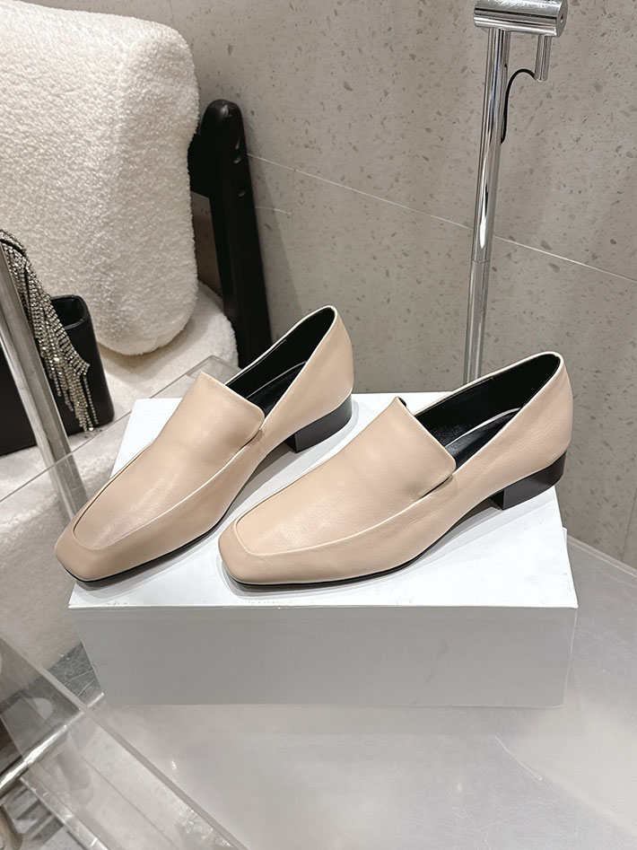 The Row ローファー 通販