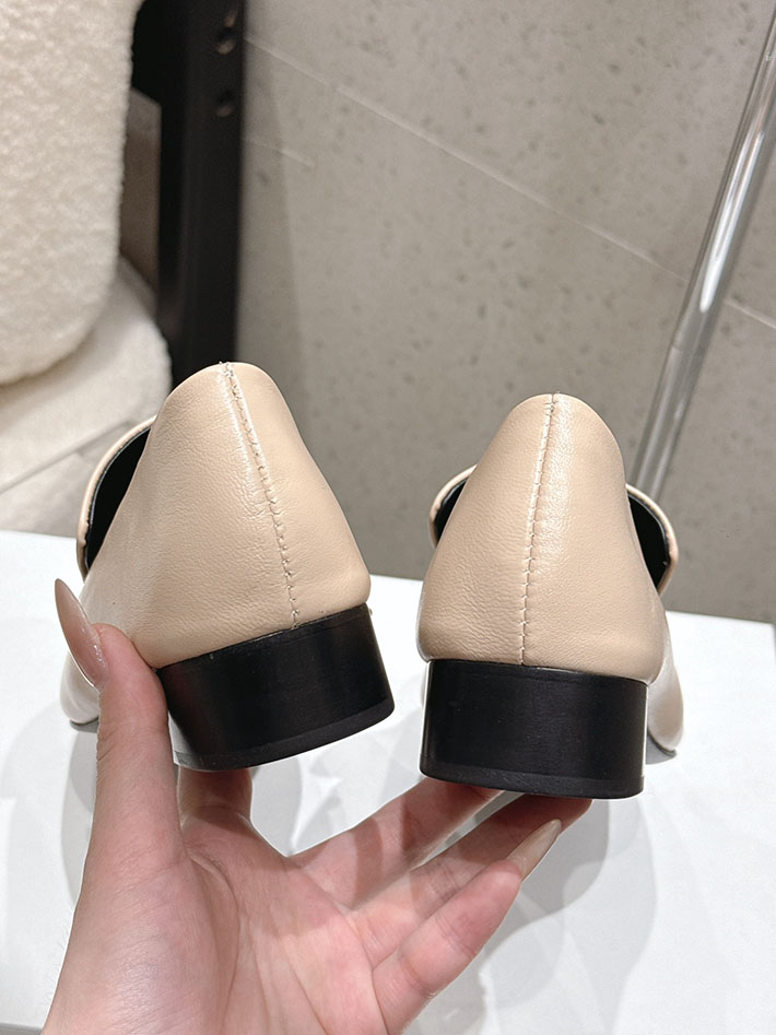 最高級ザロウスーパーコピー THE ROW ローファー バレエフラット シューズ レディース ベージュ 2631103 The Row ローファー 通販 - 画像 (4)