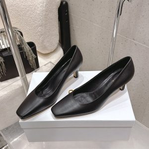 パンプス ヒール おしゃれ