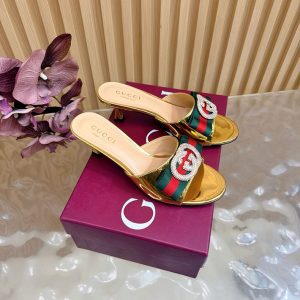 グッチ サンダル 新作
