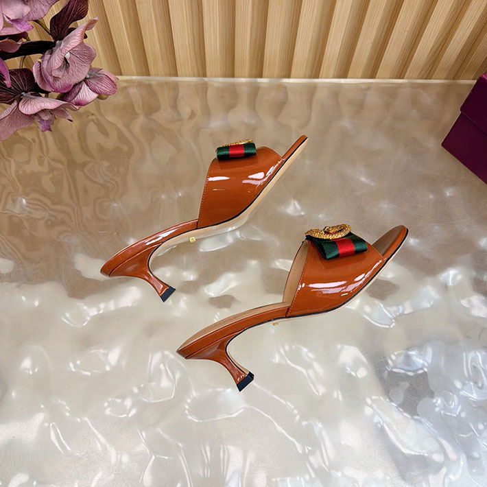 グッチ直営アウトレット店 GUCCI 2026年春夏 新作 サンダル ミュール シェリーライン ブラウン 2631249 グッチサンダル値段 - 画像 (5)