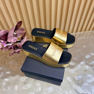 ヴェルサーチ サンダル 安い