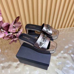 ヴェルサーチェ サンダル 安い