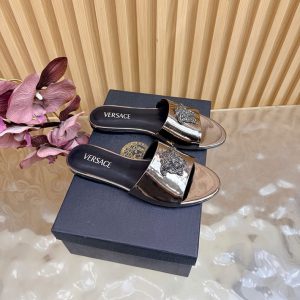 ヴェルサーチェ ヴェルサーチ 店舗 在庫