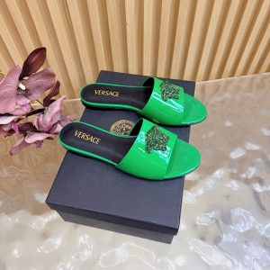 ヴェルサーチ アウトレット 店舗