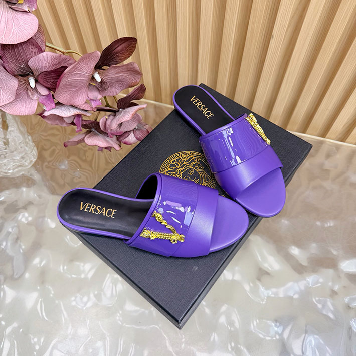 最高級ヴェルサーチェスーパーコピー VERSACE 2026年最新 特集 レディース 夏サンダル バイオレット 2631300 ヴェルサーチ 靴 セール - 画像 (9)