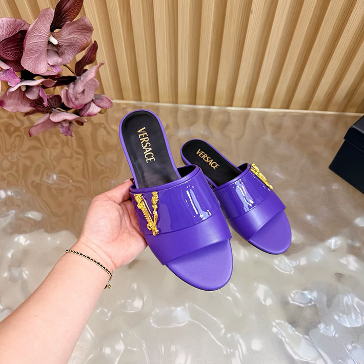 最高級ヴェルサーチェスーパーコピー VERSACE 2026年最新 特集 レディース 夏サンダル バイオレット 2631300 ヴェルサーチ 靴 セール - 画像 (3)