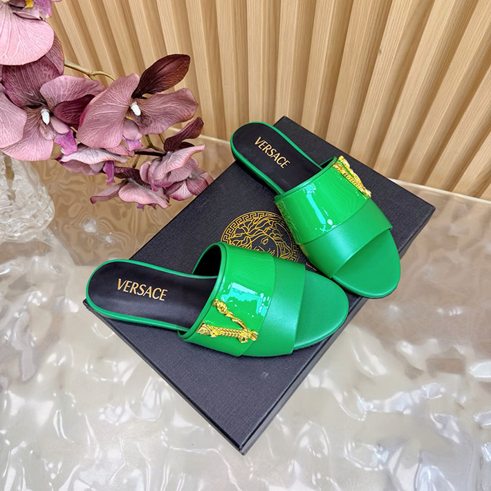 最高級ヴェルサーチェスーパーコピー VERSACE 2026年最新 特集 レディース 夏サンダル グリーン 2631301 ヴェルサーチ 靴 レディース - 画像 (9)