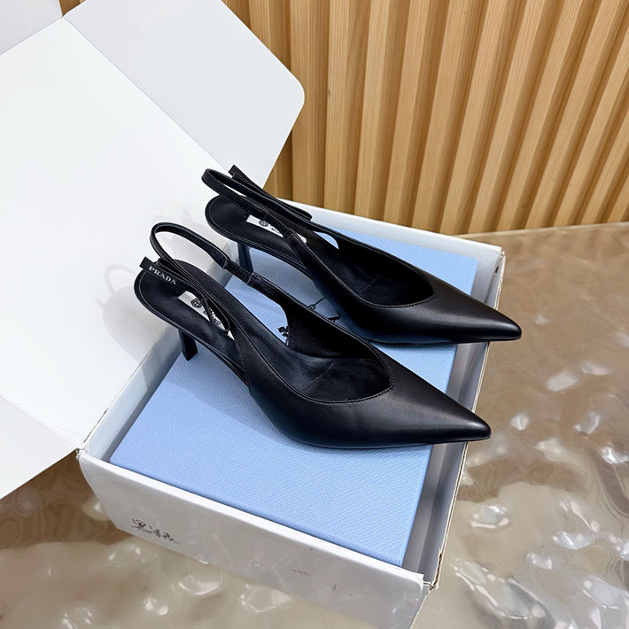 プラダ 靴 ミュール