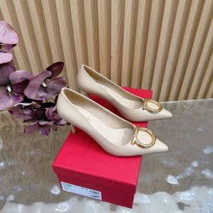 フェラガモ 靴 レディース