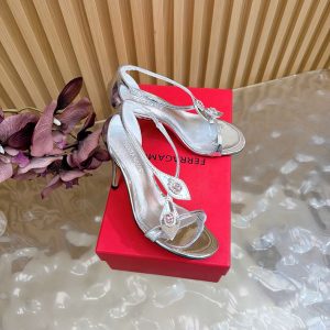 フェラガモ 靴 セール